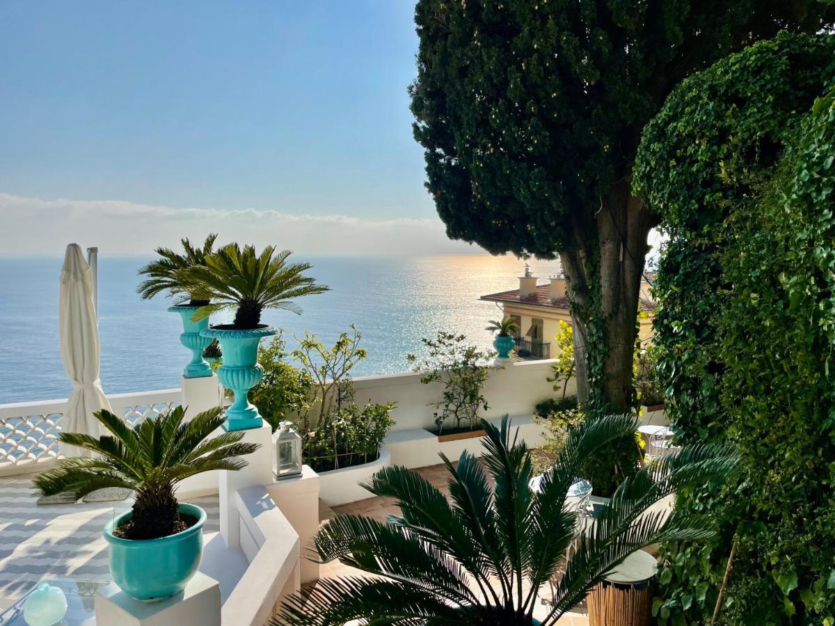 Les Lilas Roquebrune-Cap-Martin Exteriör bild
